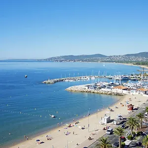A 200m Des Plages. Appartement Fréjus